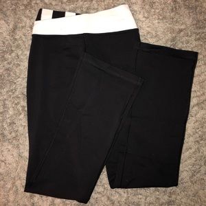 lululemon athletica Pants - Lululemon Wunder Under Yoga Pants lululemon athletica Pants - Lululemon Wunder Under Yoga Pants